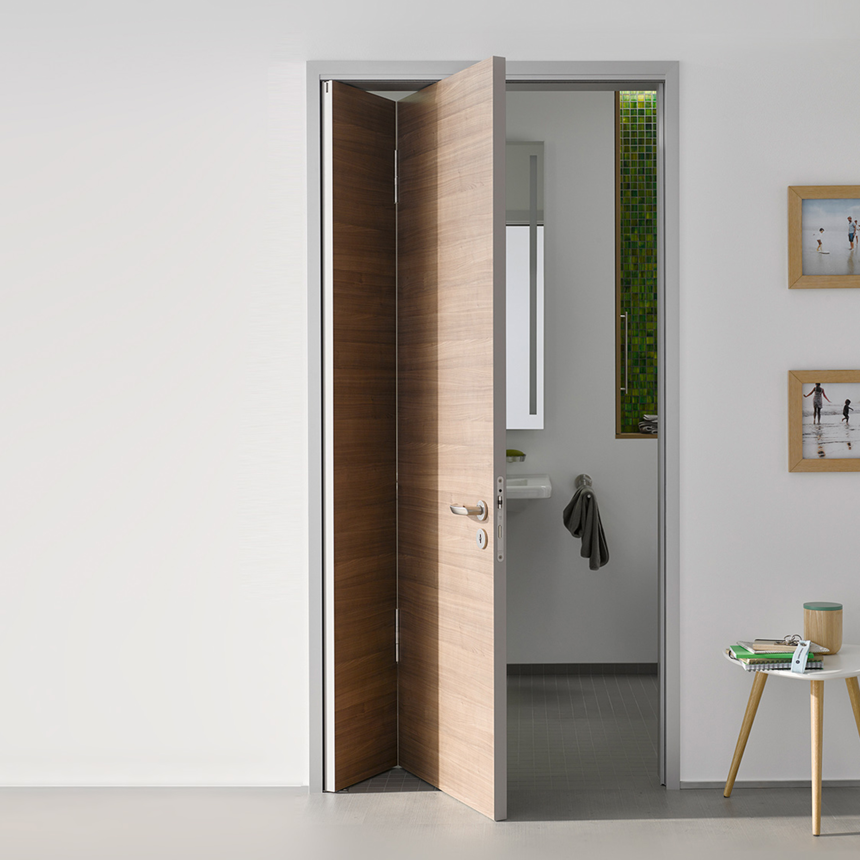 Raumspartür im Badezimmer