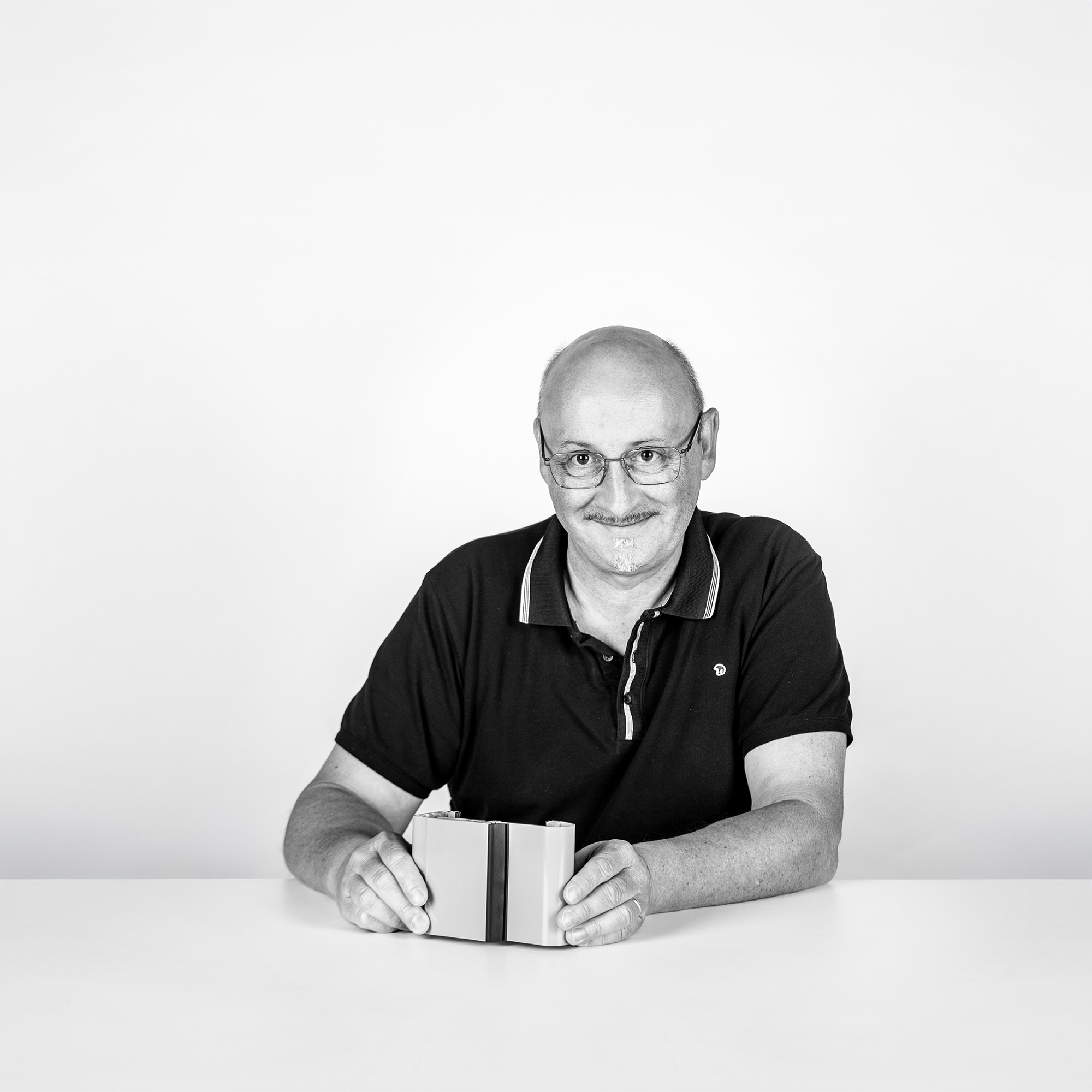 Portraitfoto von Gerard Wolff.