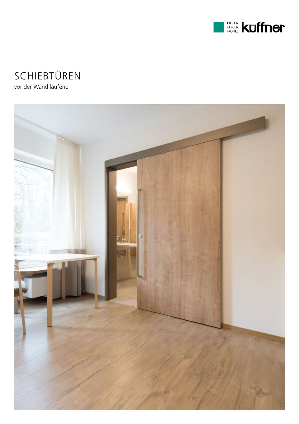 Schiebetüren vor der Wand laufend