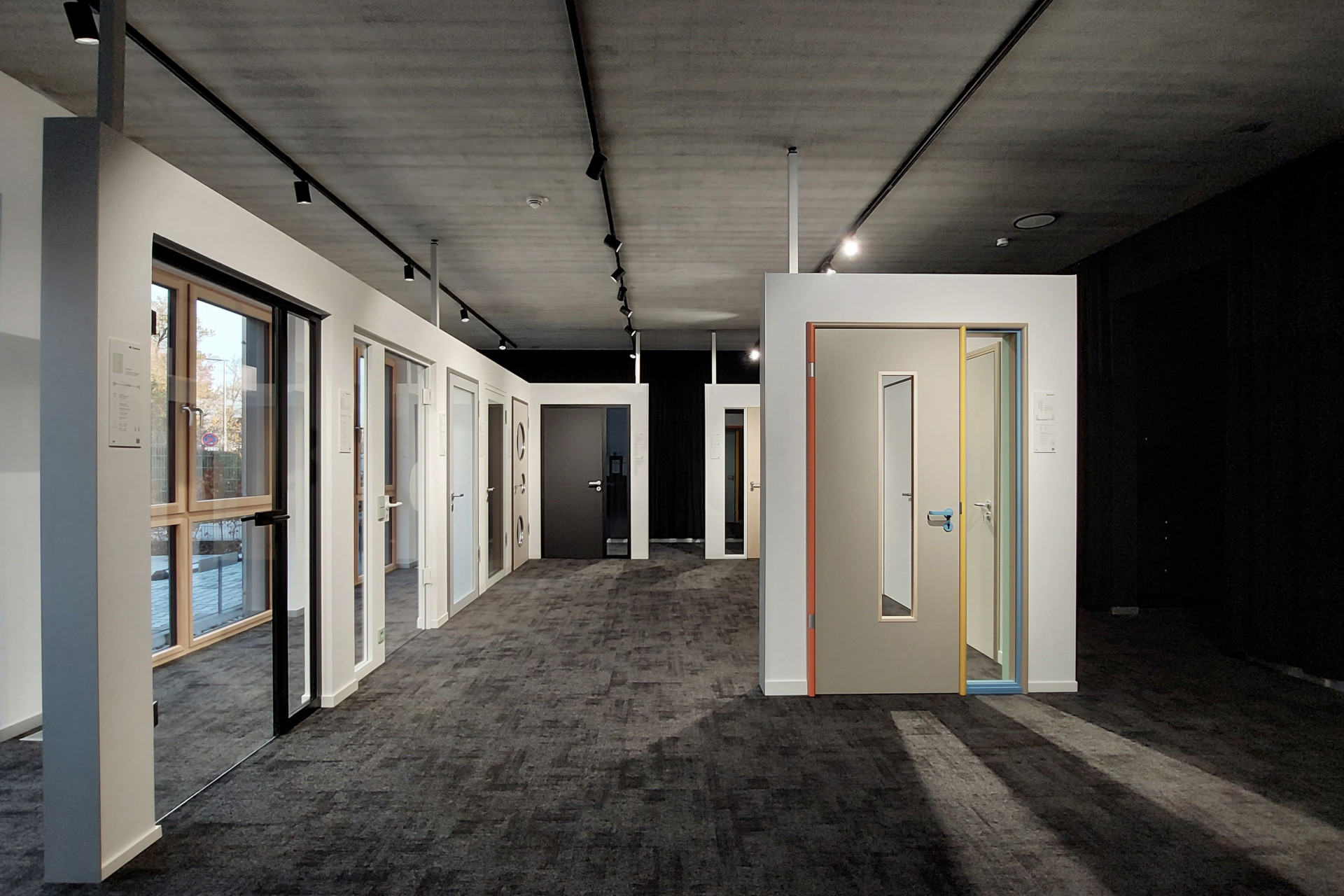 Türelemente in der Ausstellung